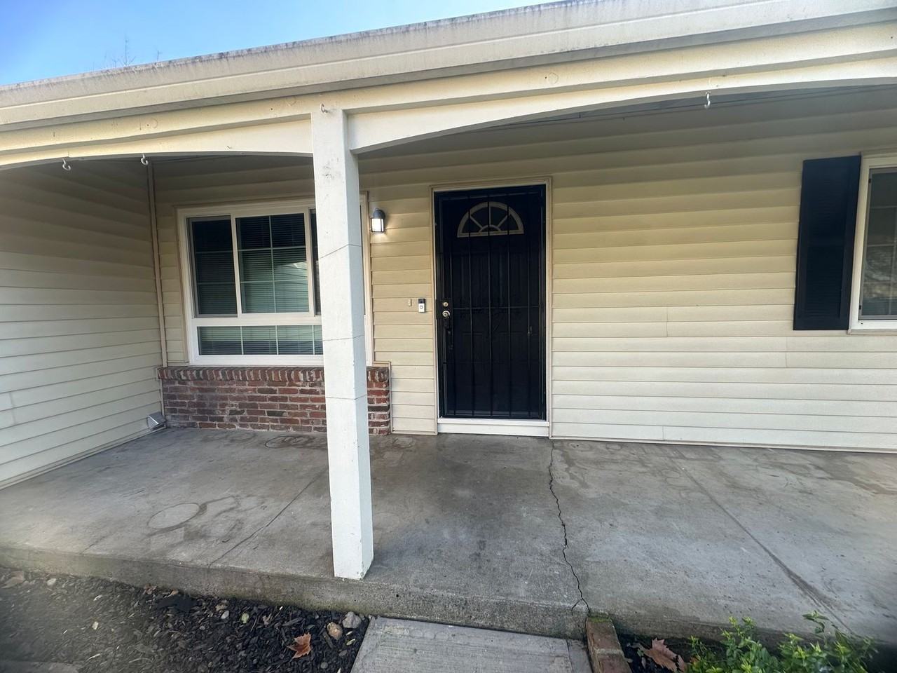 4328 Ulysses Dr - Photo 3 of 19