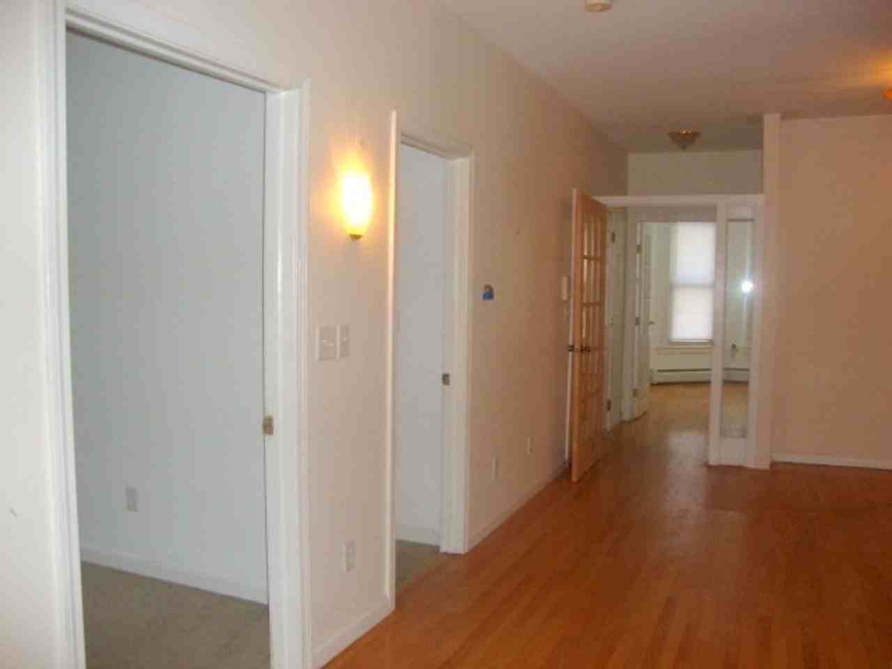 260 Dwight St #J - Photo 3 of 24