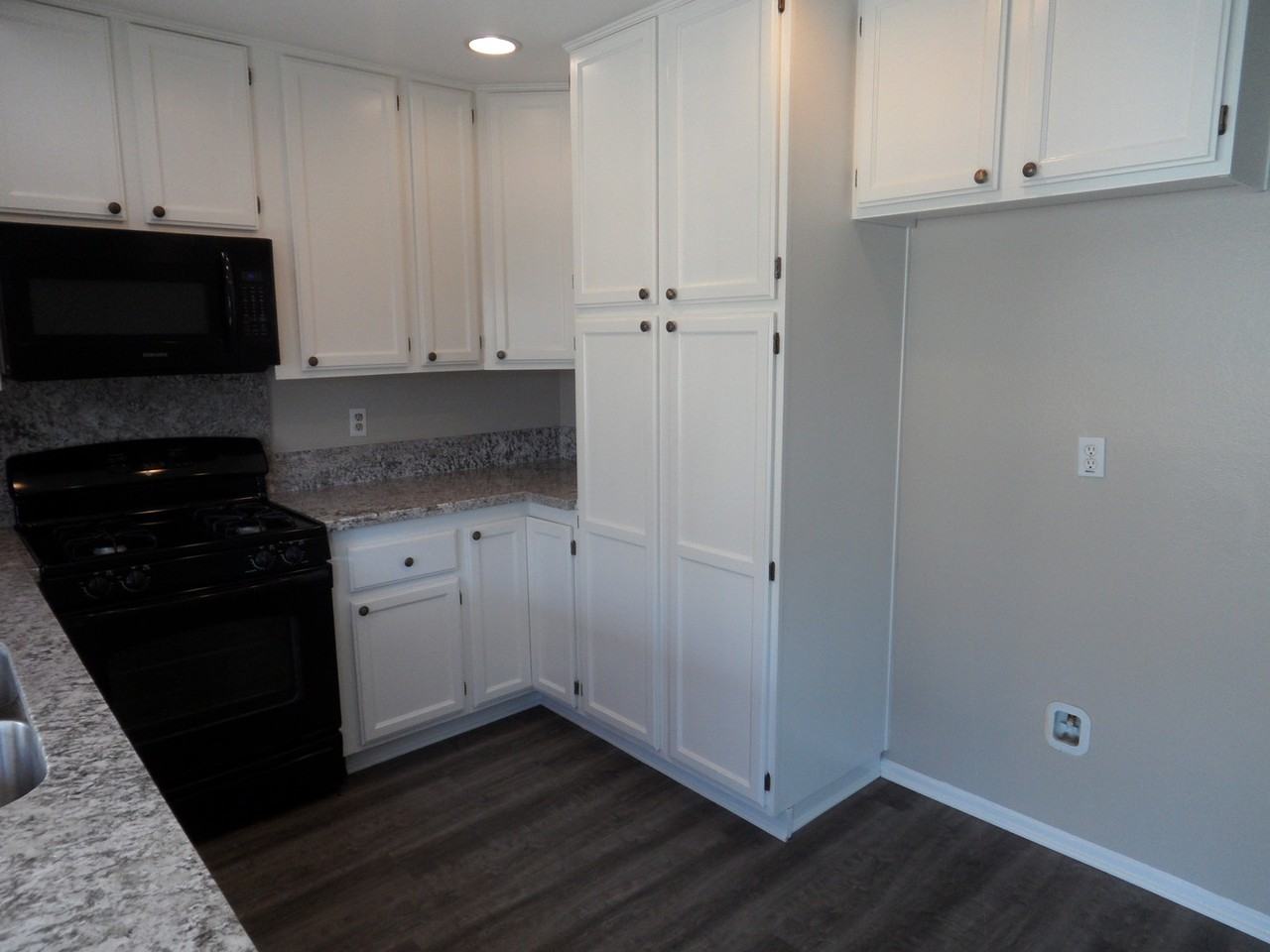 2862 N Cottonwood St #3 - Photo 6 of 27