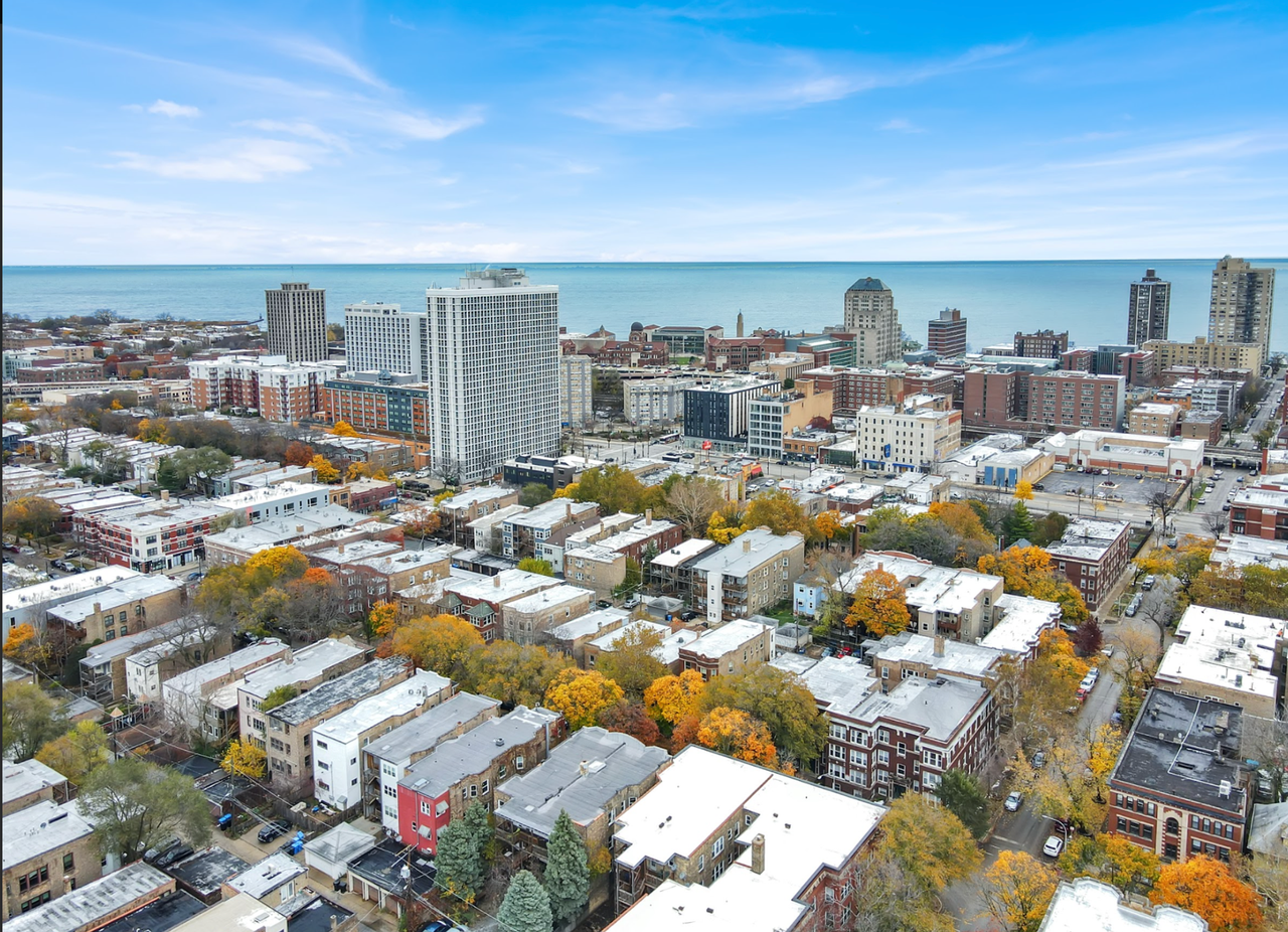 Glenwood Avenue Apartments - Photo 4 of 32
