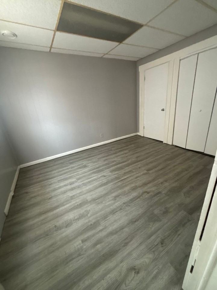 217 W North St - Photo 5 of 5