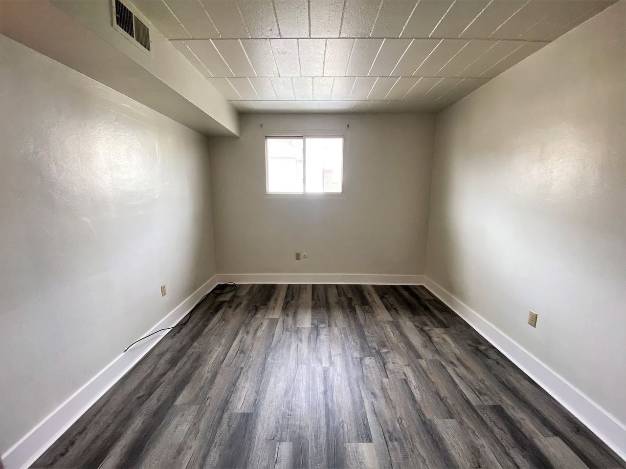 Sharpsburg - Photo 3 of 13