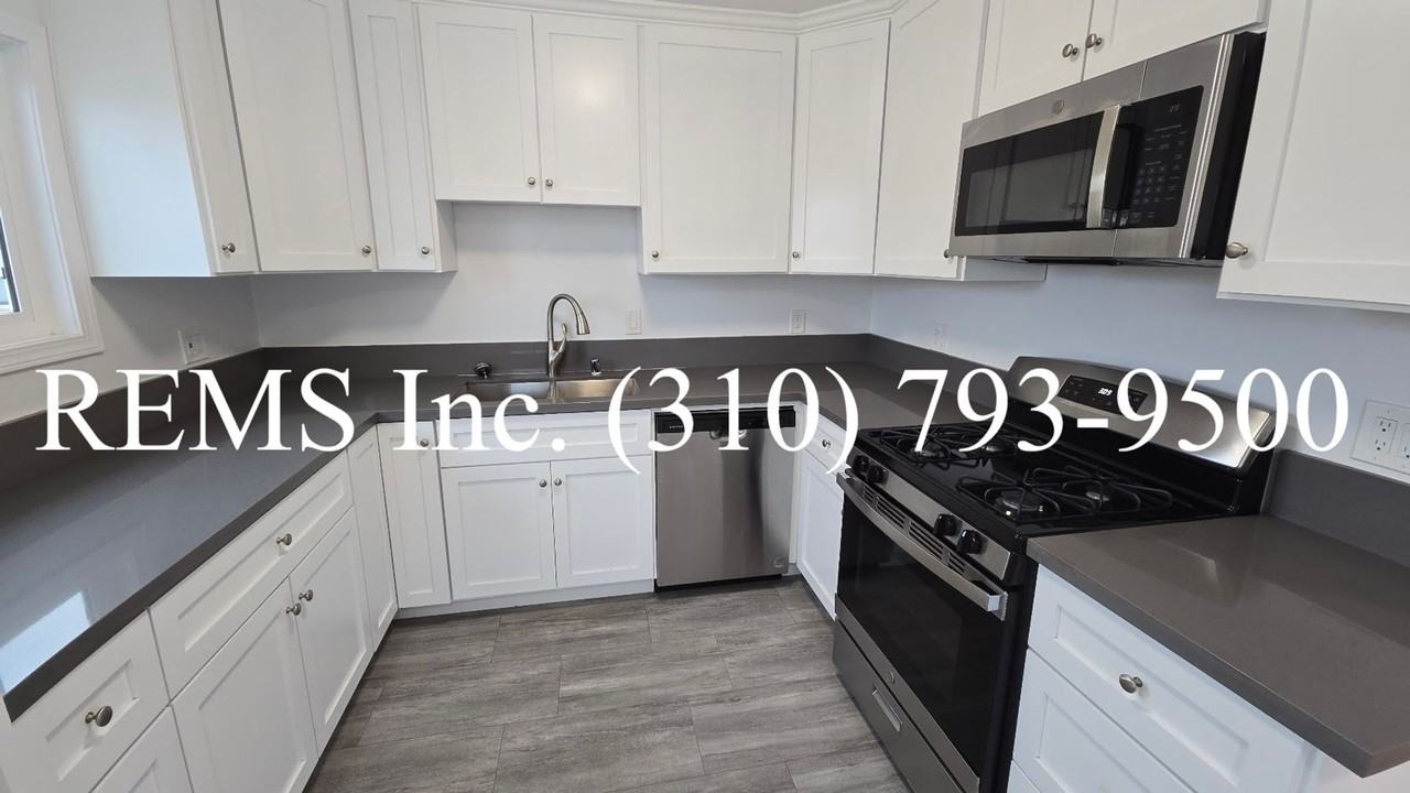 7052 Alvern St - Photo 6 of 18