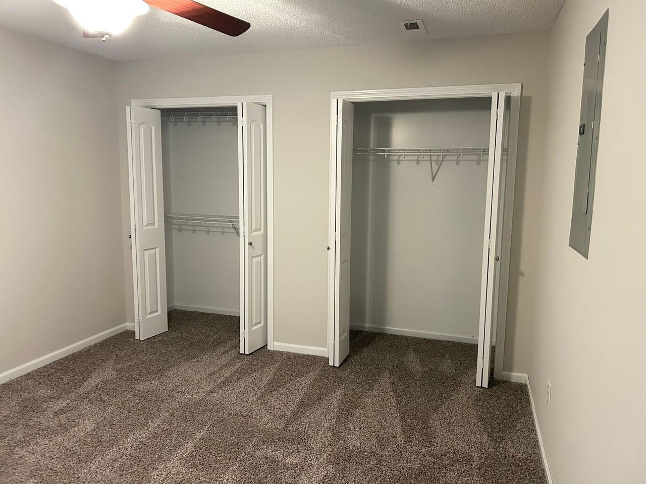 1100 Nw Willow Dr - Photo 5 of 10