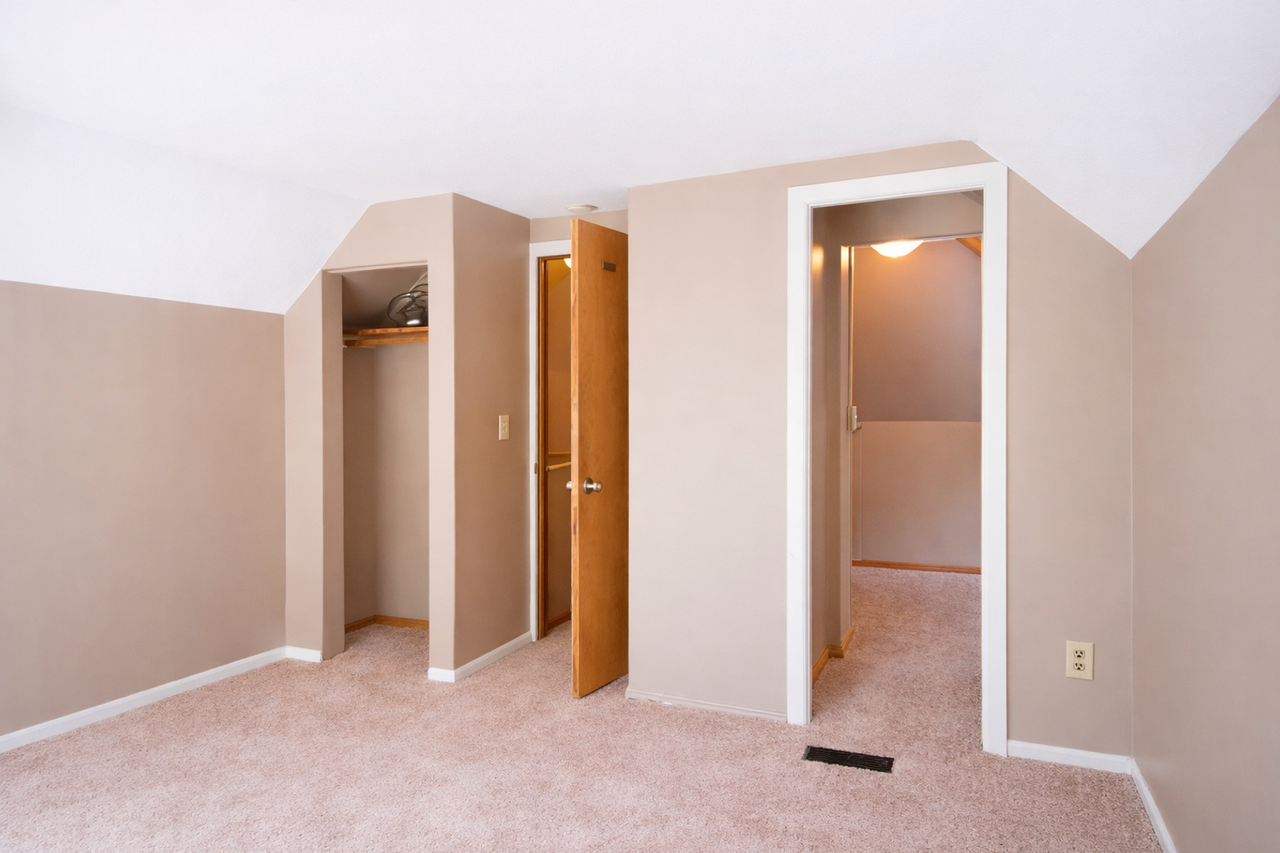 1689 Marshall Ave - Photo 3 of 18