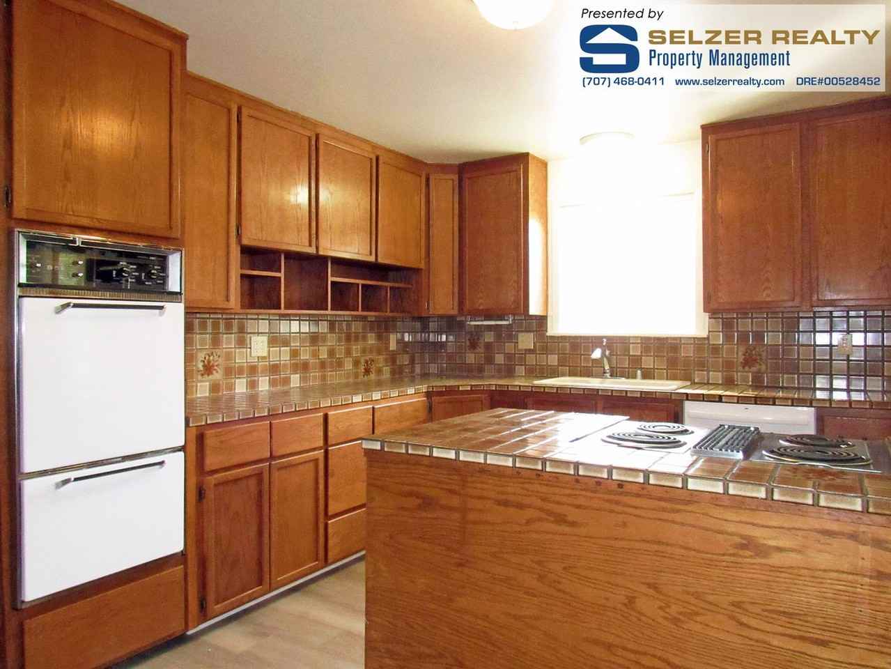 1100 Helen Ave - Photo 6 of 15