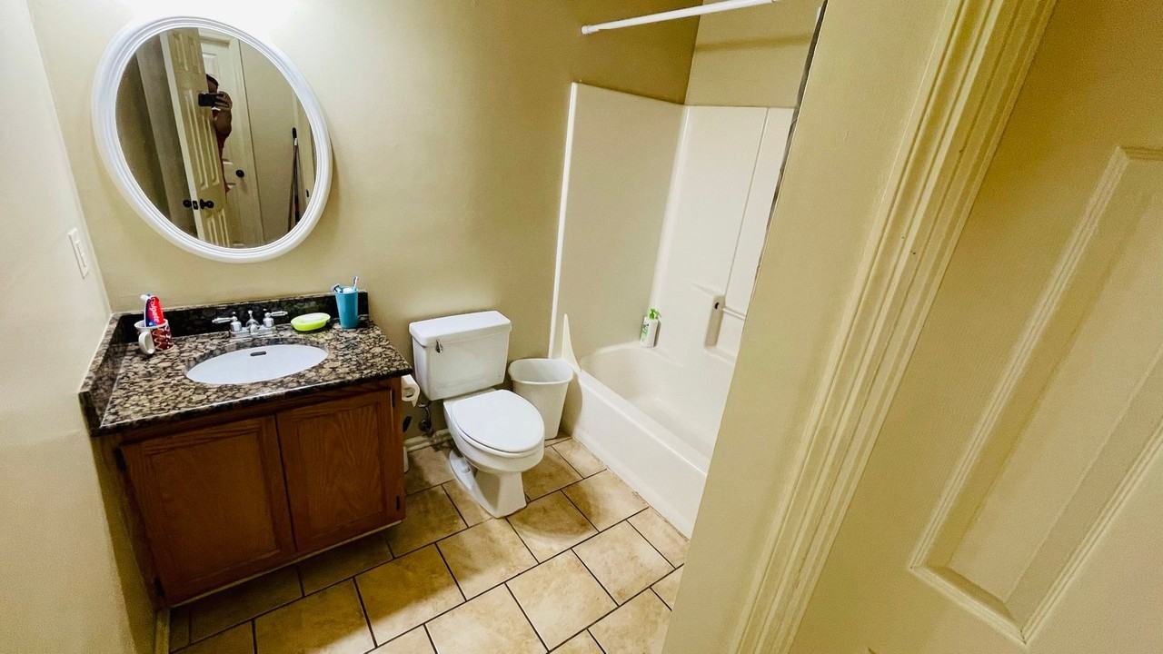 449 N Donahue Dr ##C21 - Photo 5 of 20
