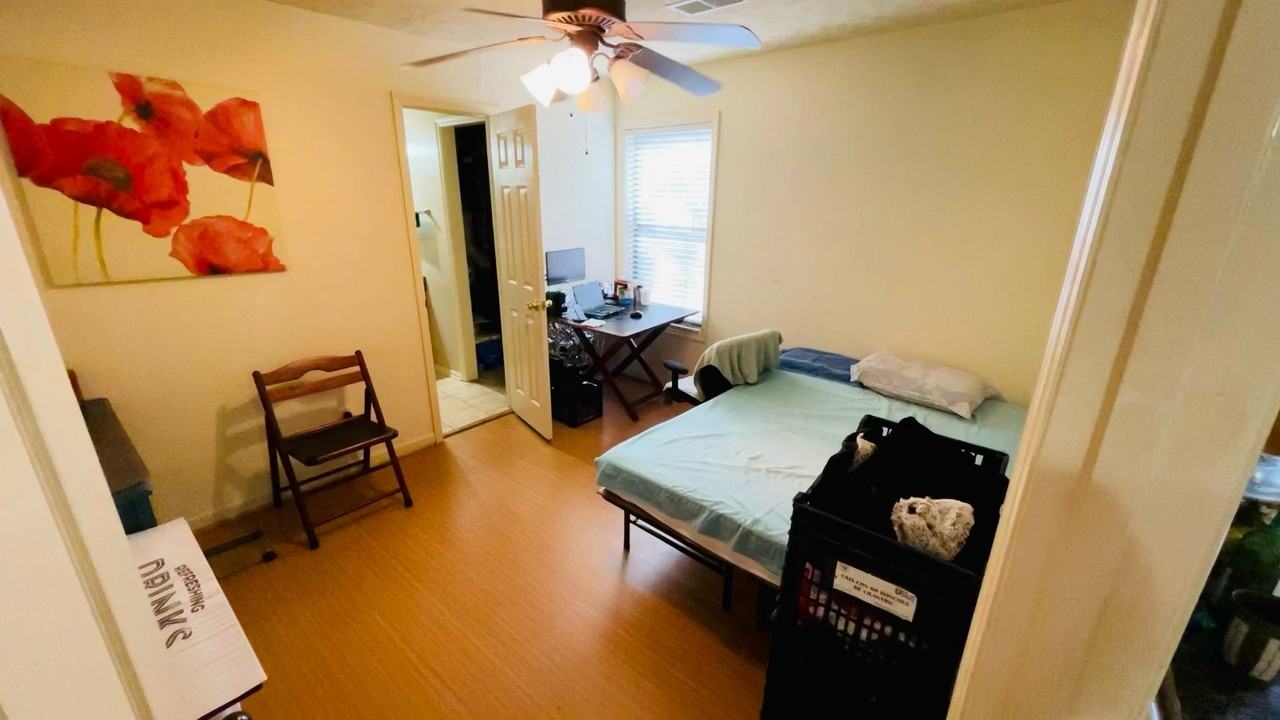 449 N Donahue Dr ##C21 - Photo 7 of 20
