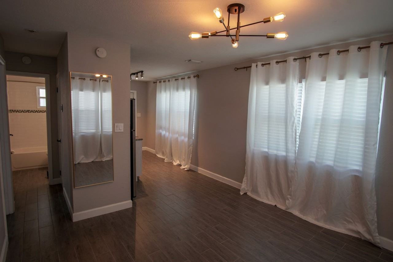 1904 W Cypress St #A - Photo 7 of 12