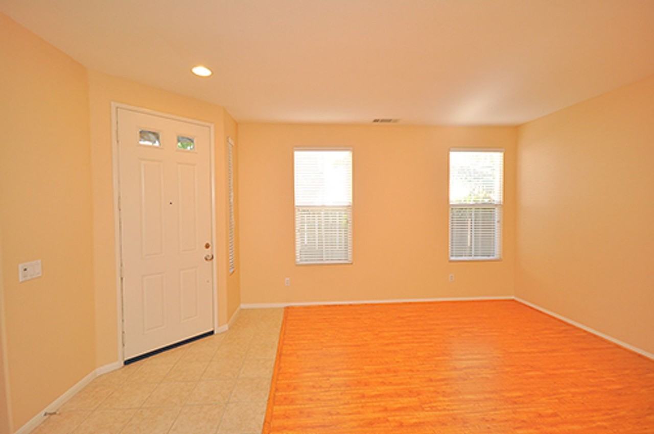 1352 Enchante Way - Photo 4 of 35