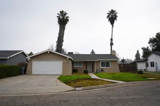 4310 N Barcus Ave - Photo 1 of 1