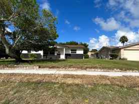 1315 Laurel Dr - Photo 1 of 1