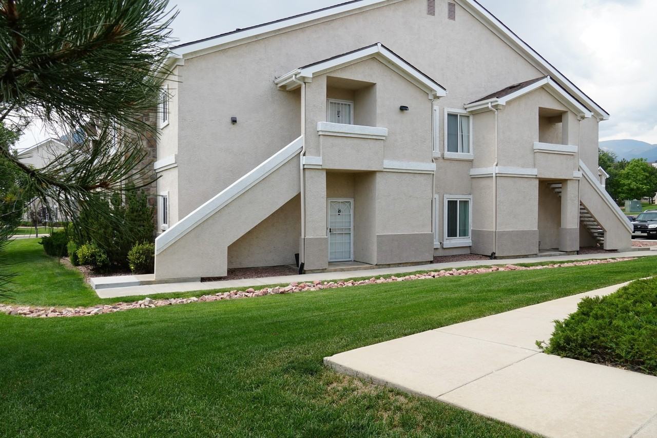 3770 Strawberry Field Grv - Photo 2 of 19