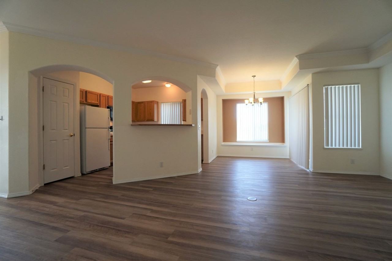 3770 Strawberry Field Grv - Photo 5 of 19