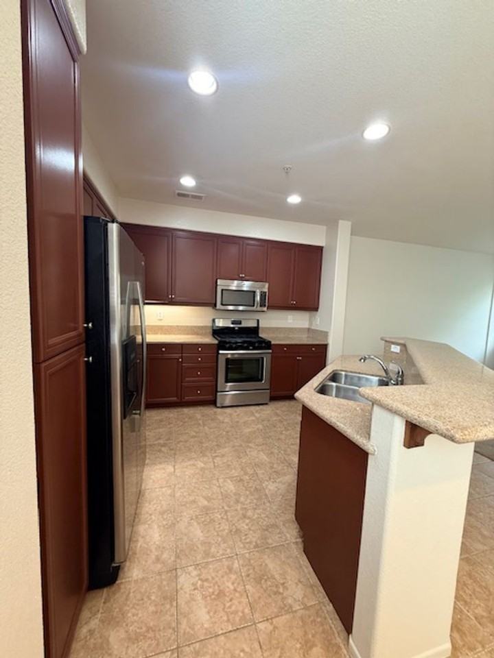 1936 Caminito Alcala - Photo 2 of 25