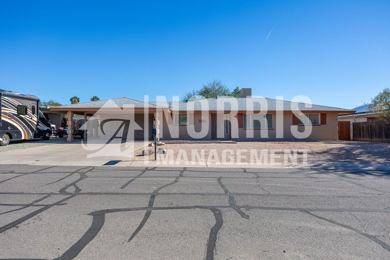 1244 E Delano Dr - Photo 4 of 34