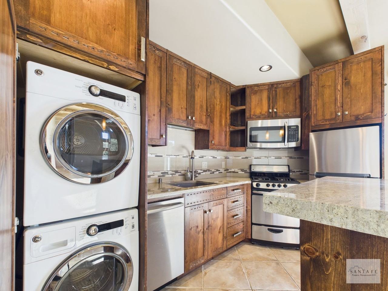 1614 City Lights St - Photo 7 of 14