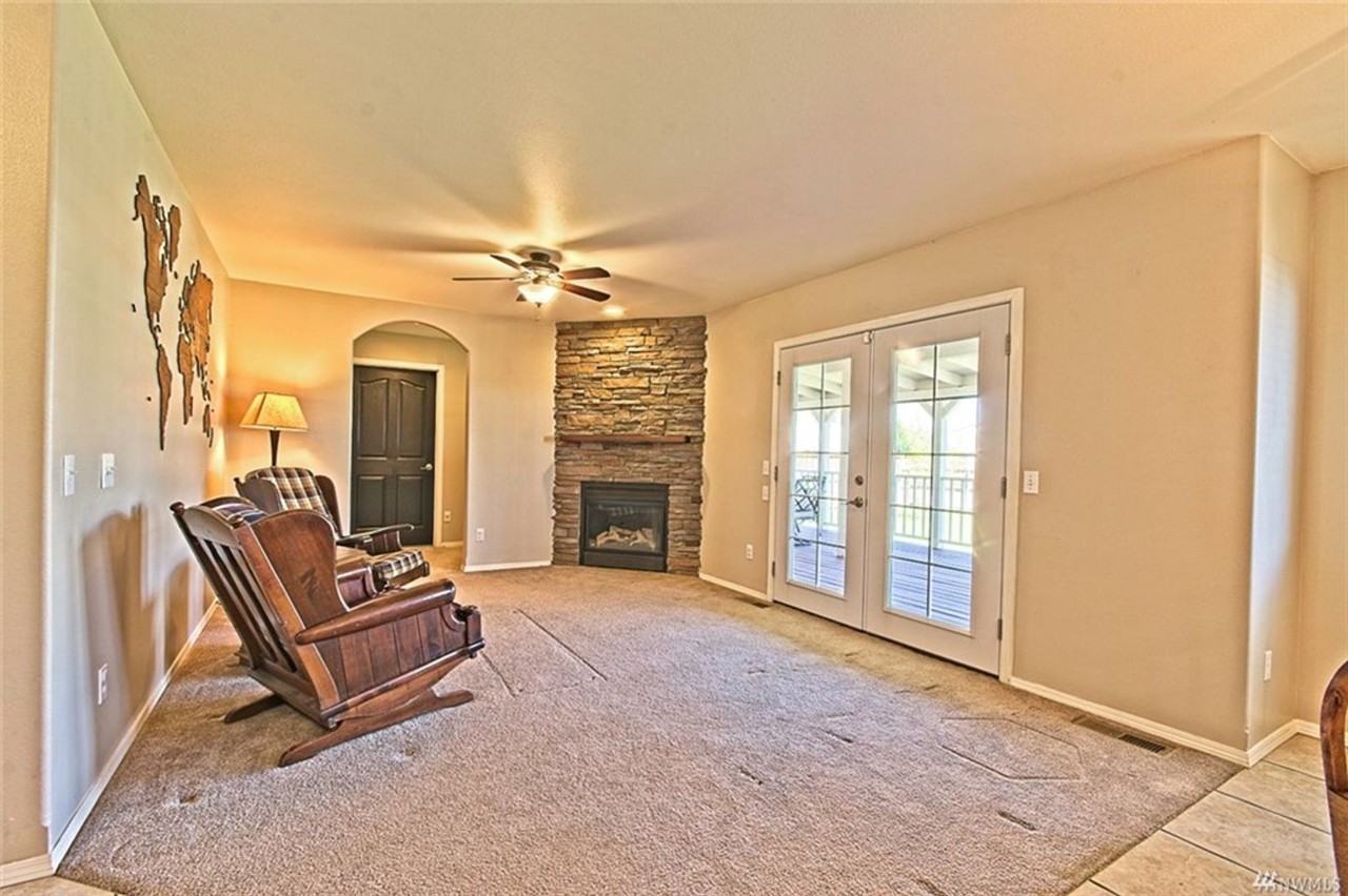 521 N Crestview Dr - Photo 4 of 18