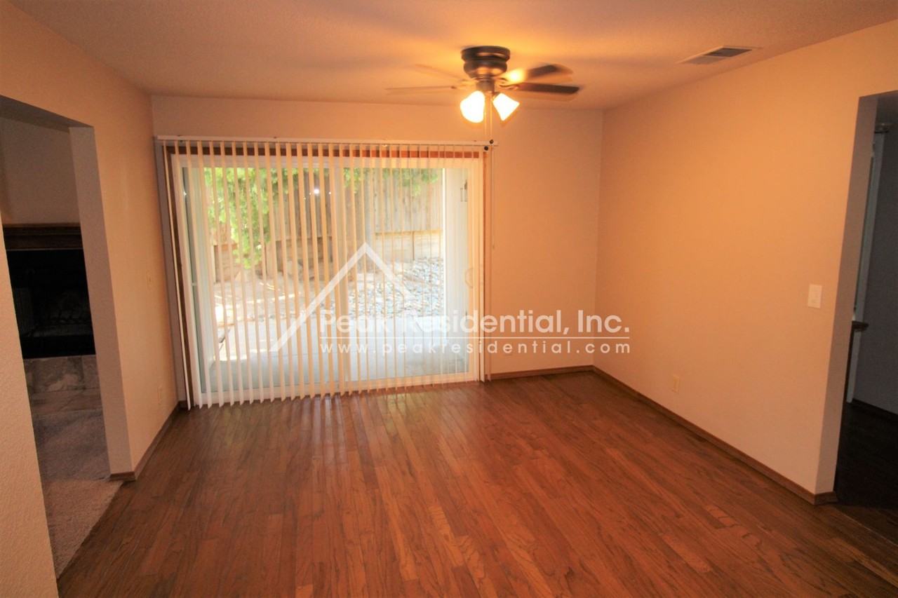 5924 Petaluma Ct - Photo 6 of 17