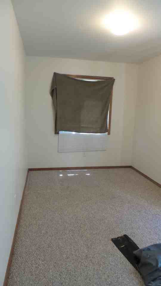 1023 Wasco St - Photo 5 of 7