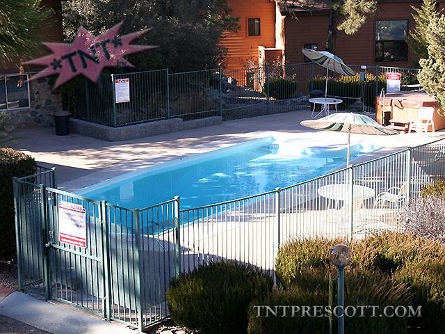 212 Creekside Cir #D - Photo 4 of 24