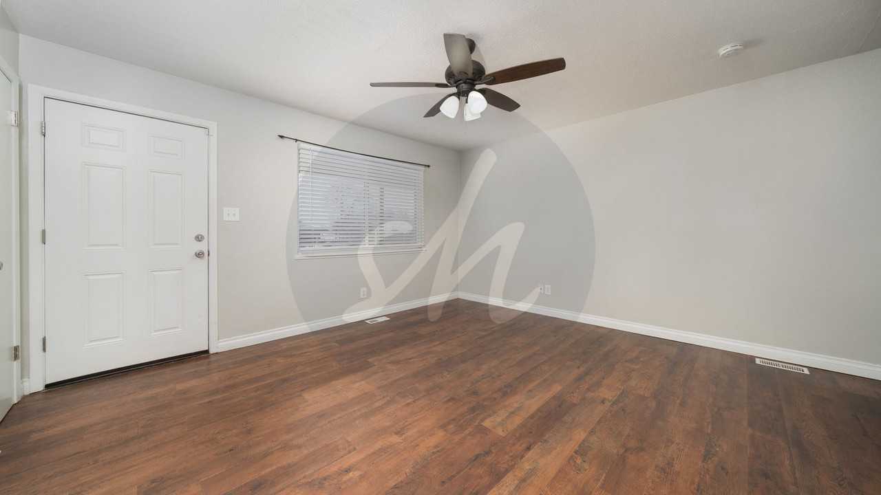 1234 Hartford St - Photo 3 of 13