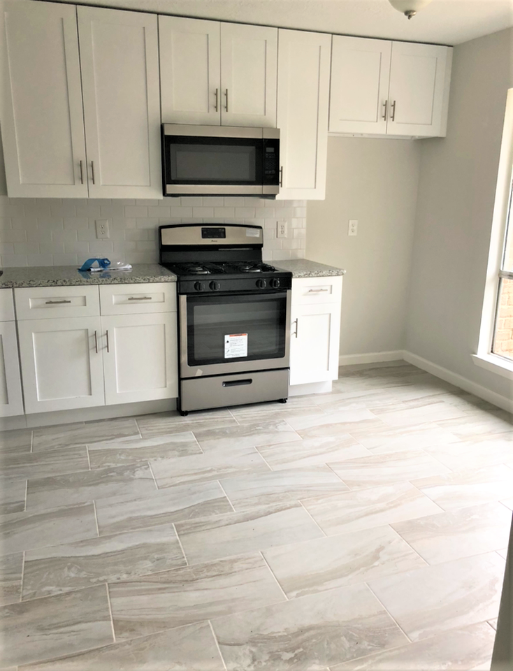 1919 Oakwell Ln - Photo 3 of 19