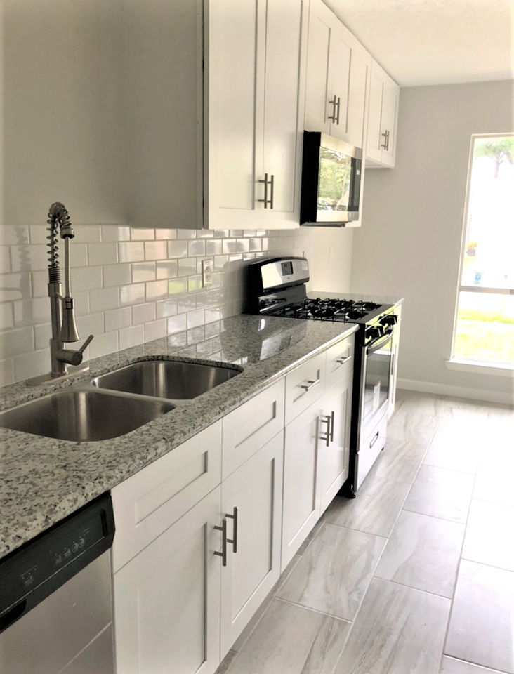 1919 Oakwell Ln - Photo 5 of 19