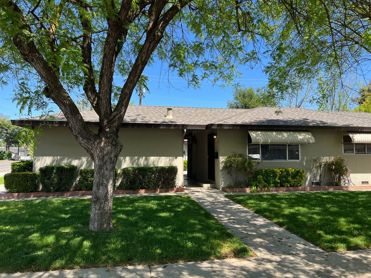 1237 Cecil Way - Photo 2 of 27