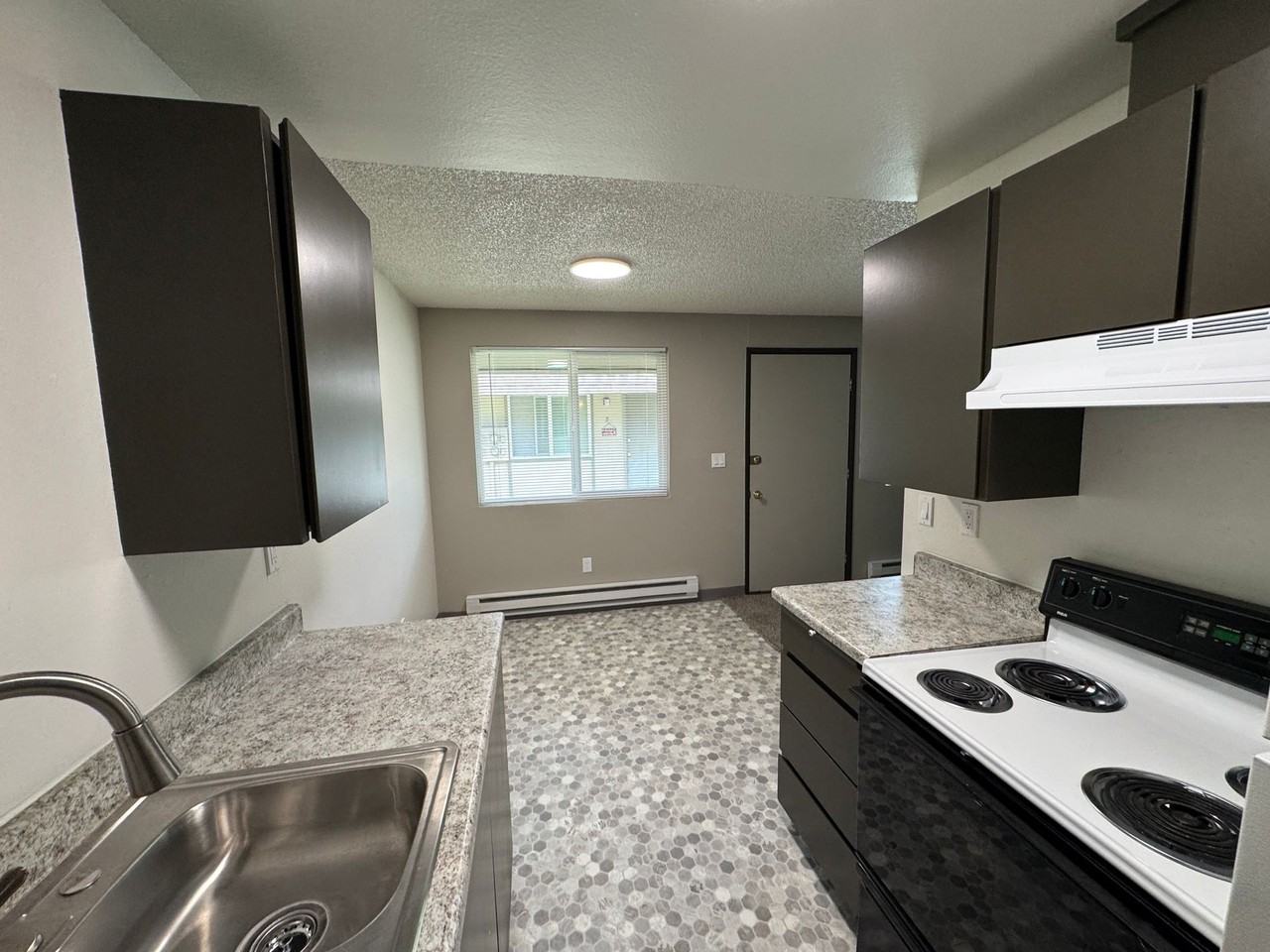 Woodshire Apartments - Photo 2 of 18