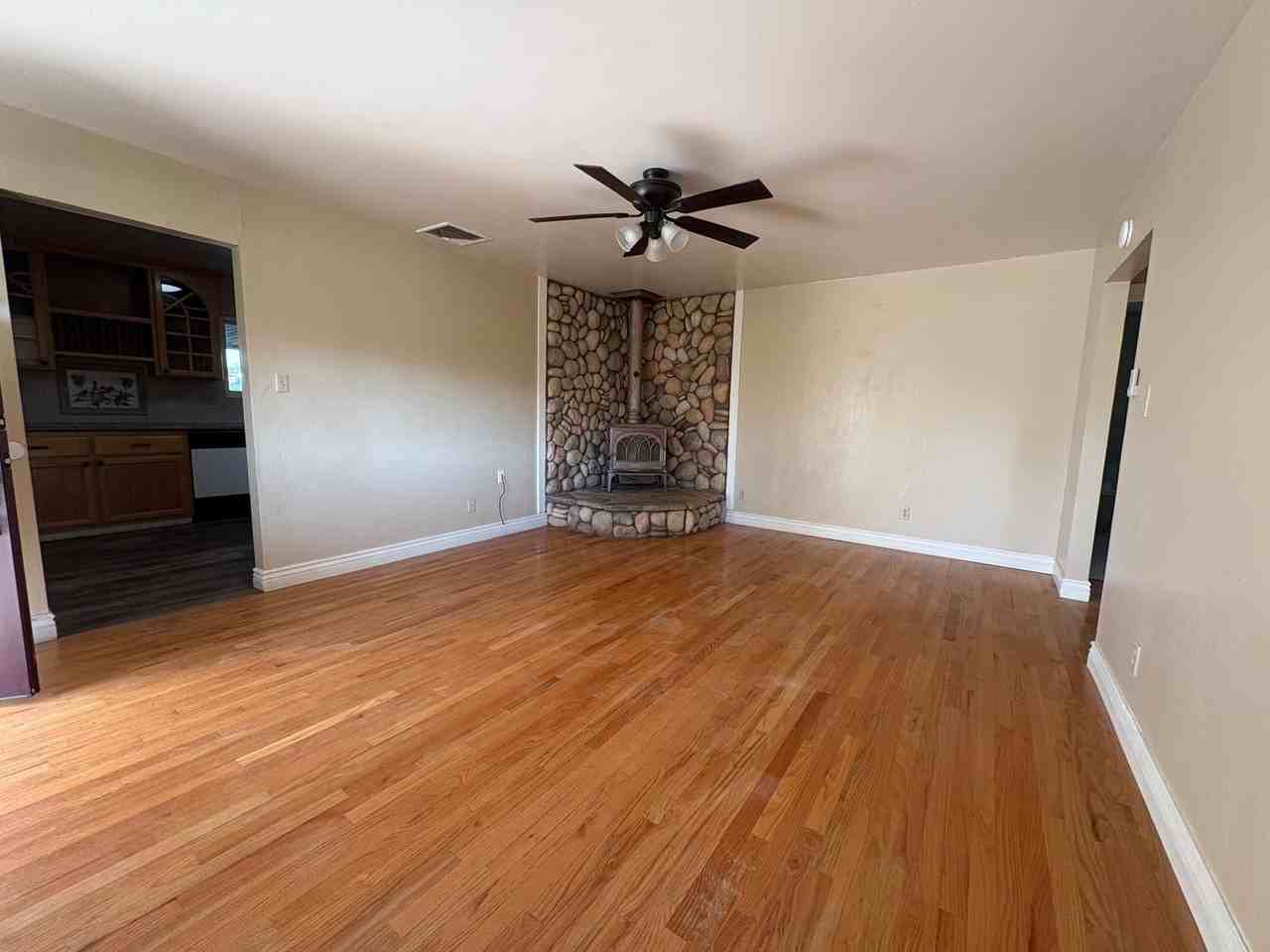 7520 Putman Rd - Photo 3 of 28