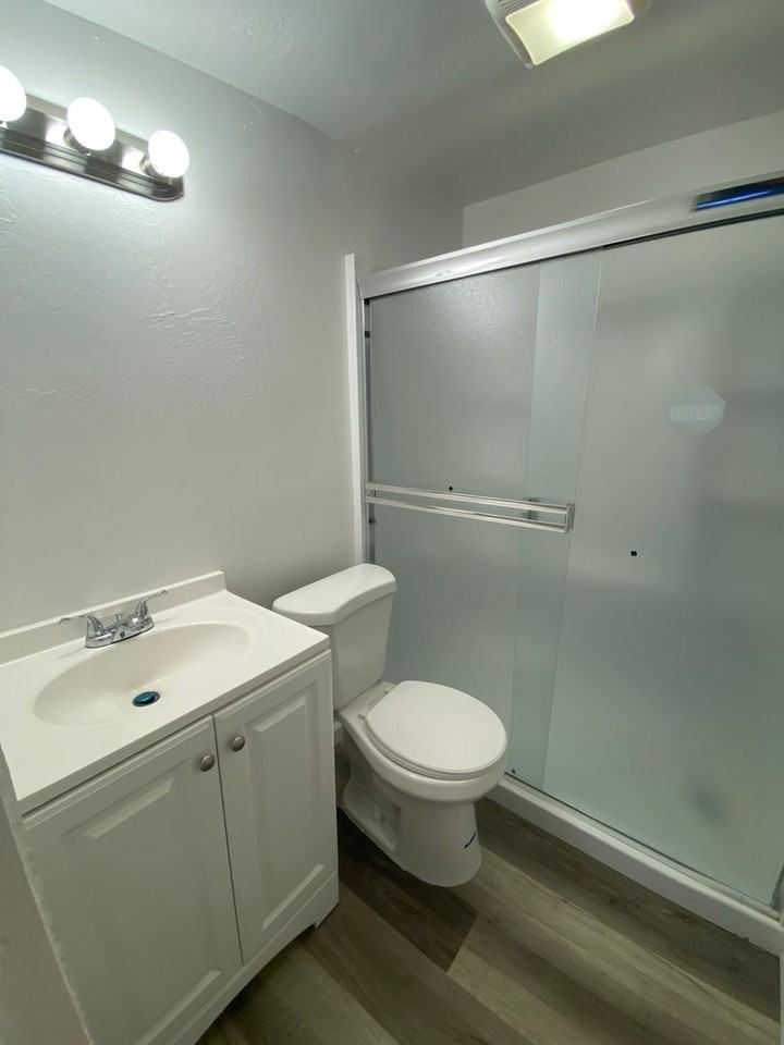 1382-1386 Ivory Ct - Photo 4 of 14