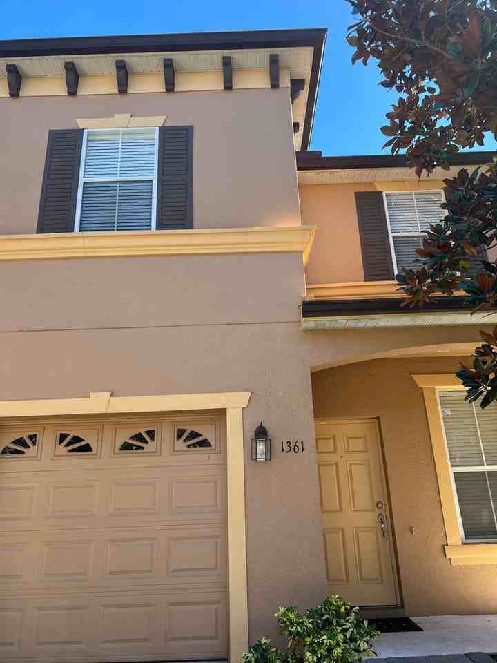 1361 Twin Trees Ln - Photo 4 of 26