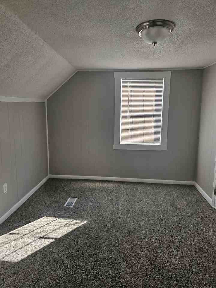 358 W Maple Ave - Photo 4 of 7