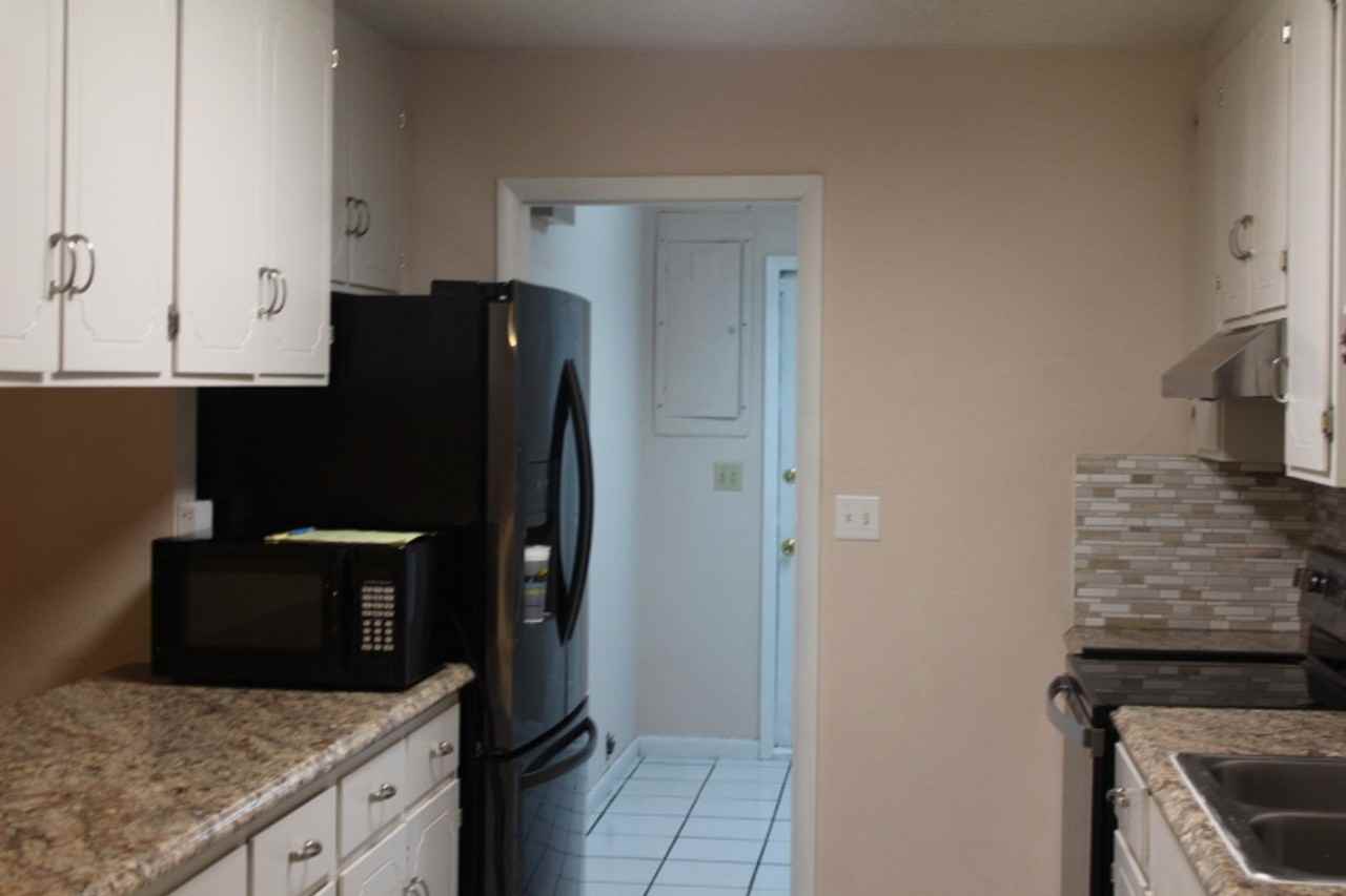 2982 Sunrise Dr - Photo 5 of 9