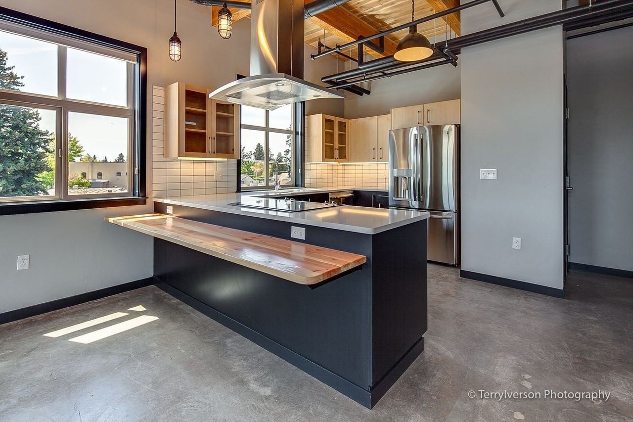 1133 Nw Wall St #260 - Photo 6 of 12