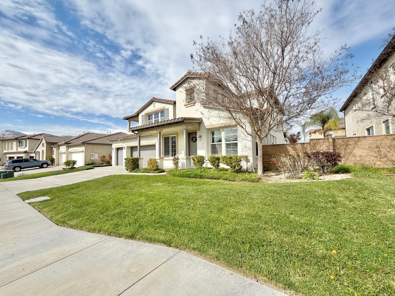 45551 Bayberry Pl - Photo 2 of 50