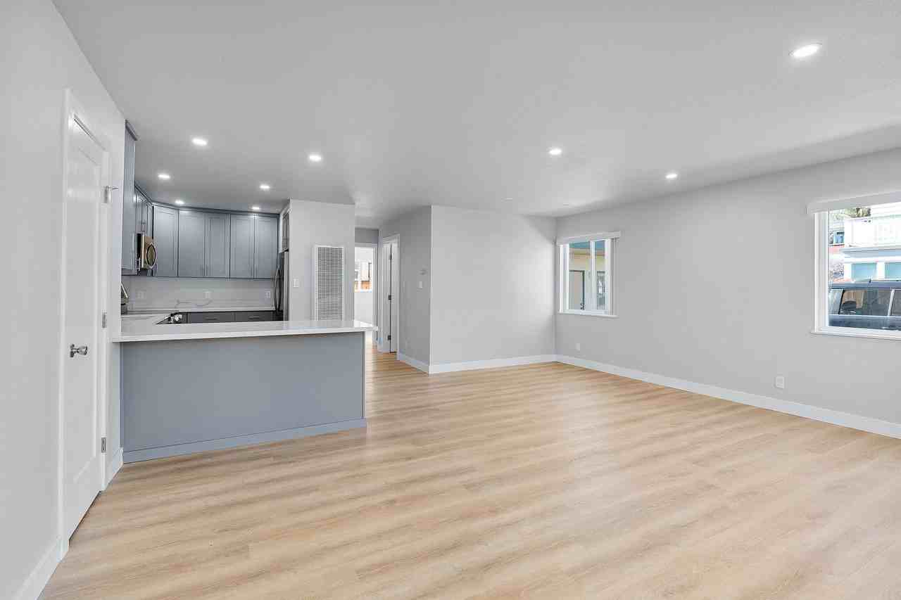 1305 Laurel St - Photo 2 of 18