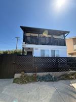 featured image of 3485 Del Rey St