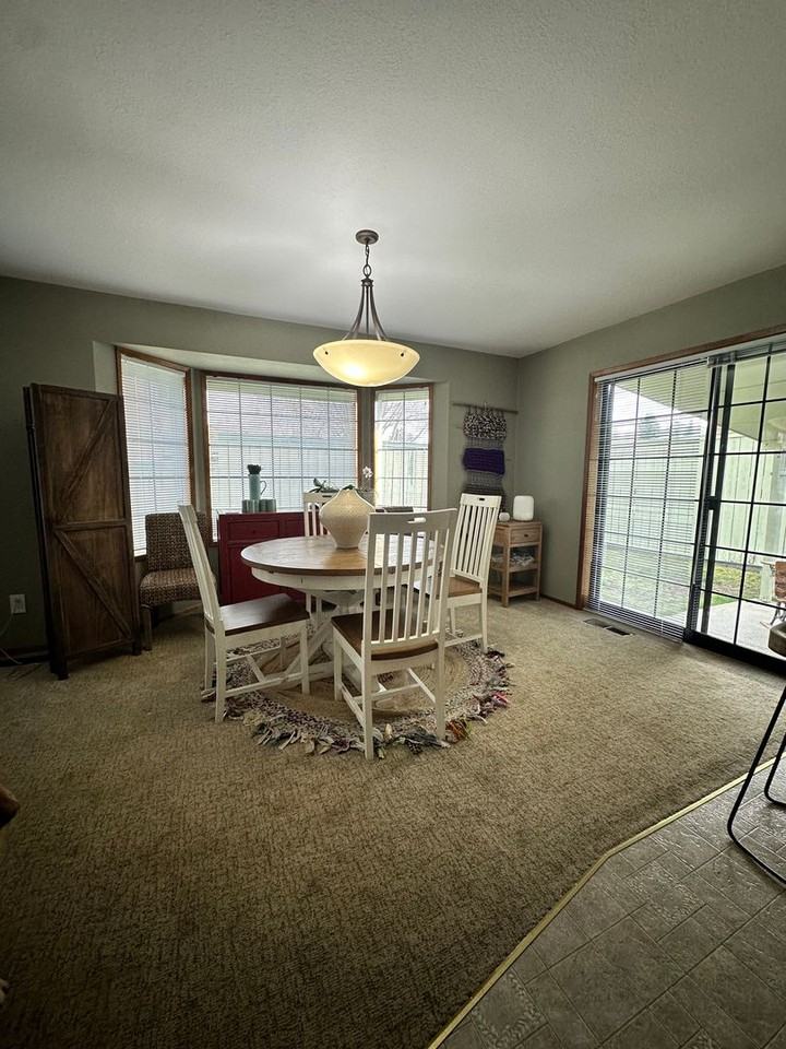 1505 Apollo Pl - Photo 2 of 6