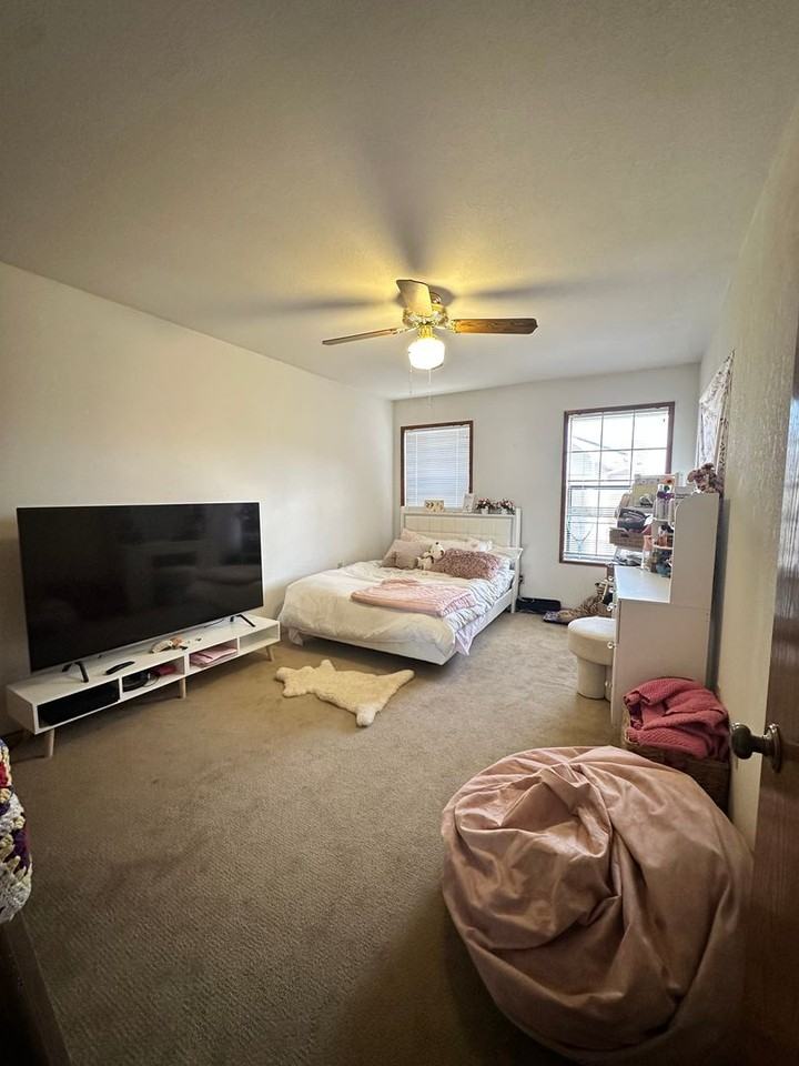 1505 Apollo Pl - Photo 5 of 6