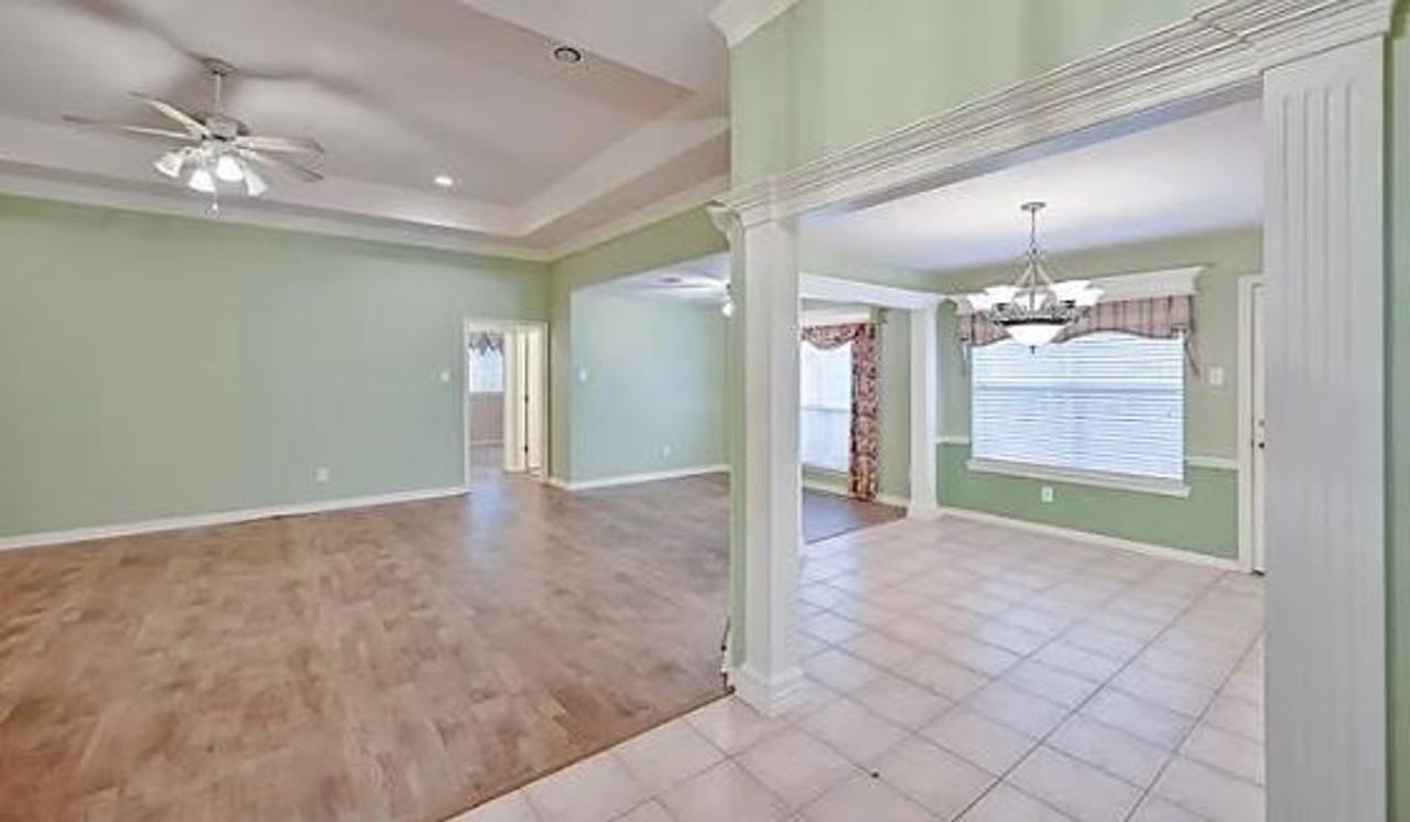 200 Bluebonnet Ln - Photo 3 of 28