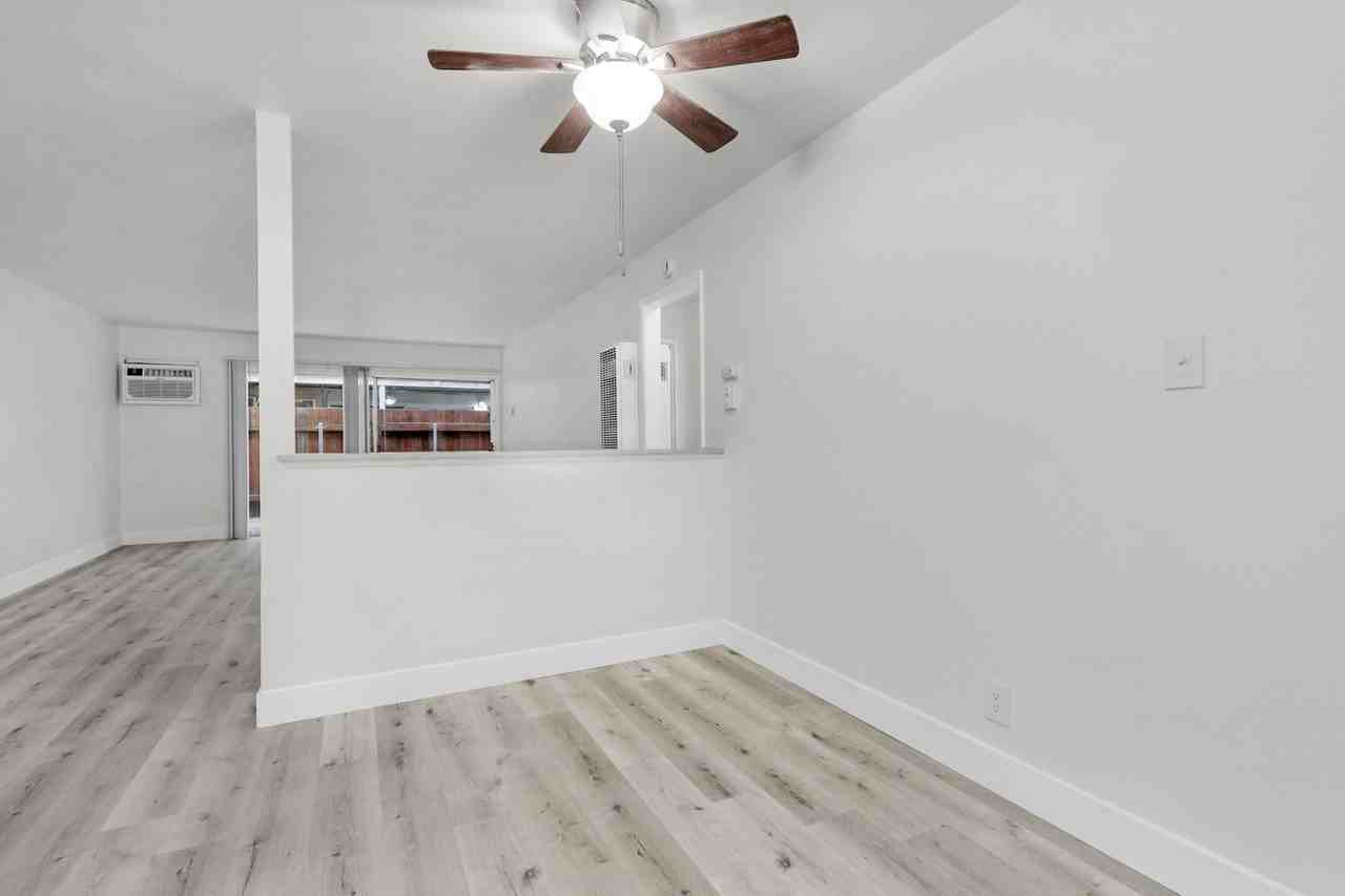 Carmichael Apartments - Photo 4 of 24