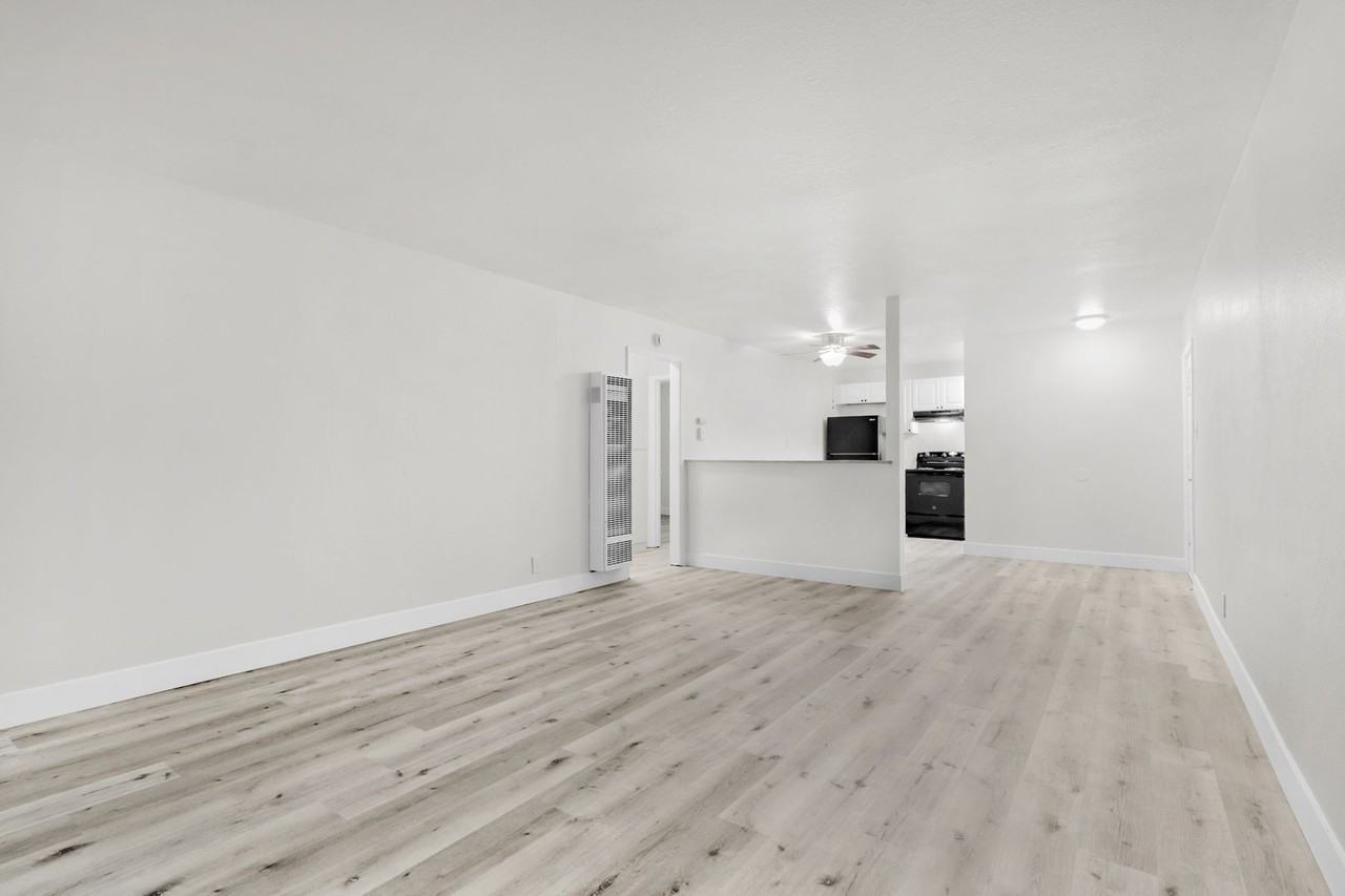 Carmichael Apartments - Photo 6 of 24