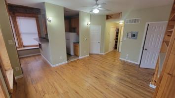 featured image of 1001 S 1st St
