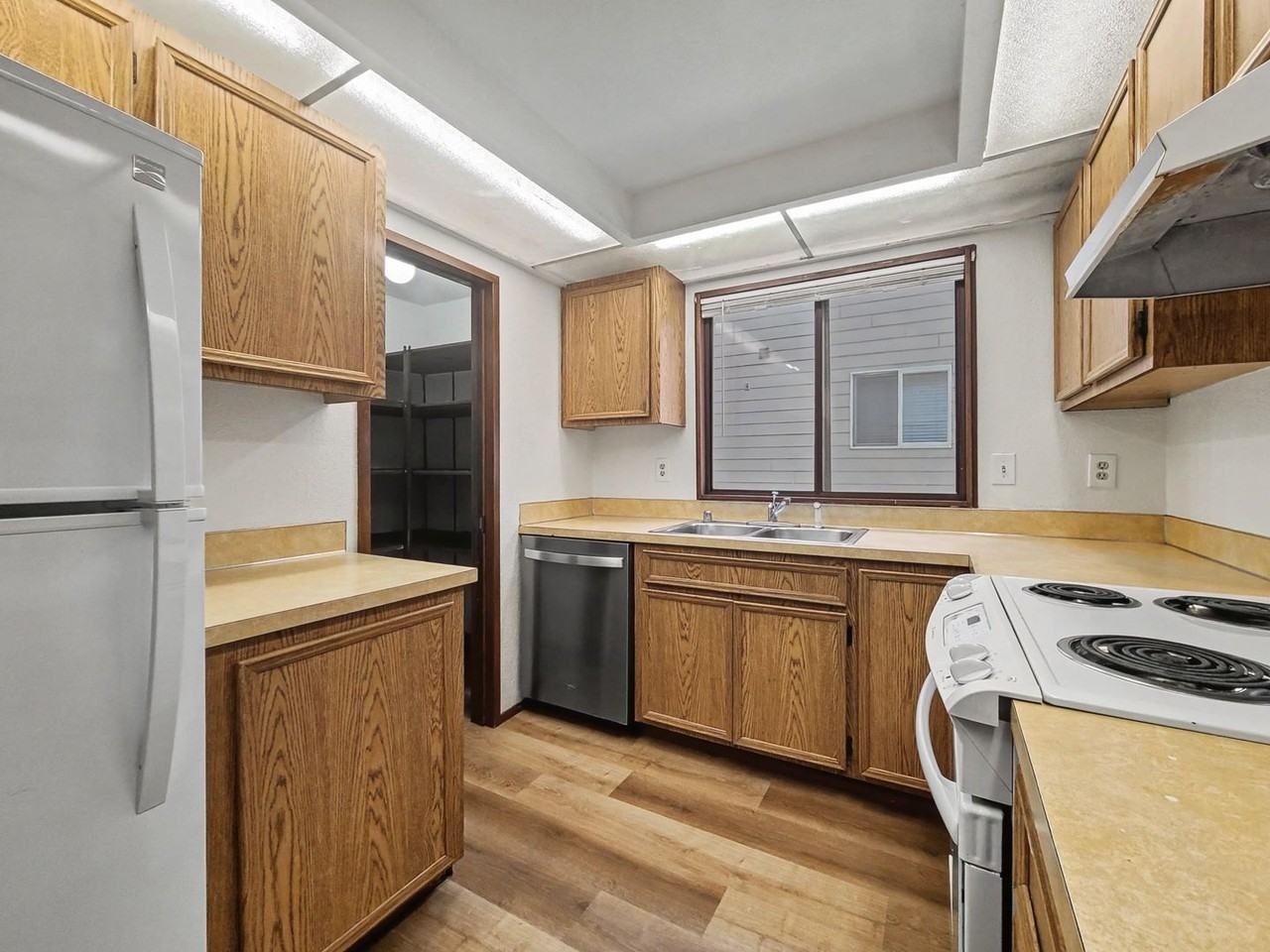 14327 123rd Ave NE - Photo 2 of 43