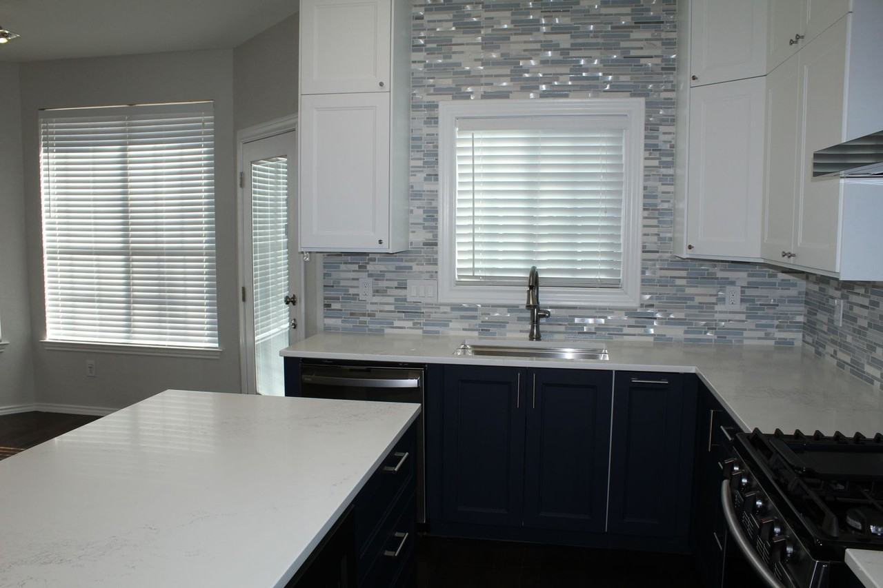 2232 Chasefield Dr - Photo 4 of 18