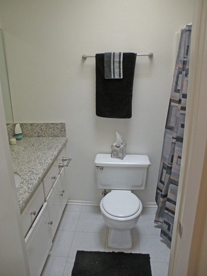 950 W Lambert Rd - Photo 6 of 8