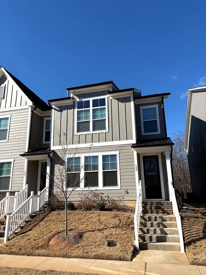 137 Carriage Club Dr - Photo 2 of 50