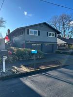 featured image of 2007 E 8th St